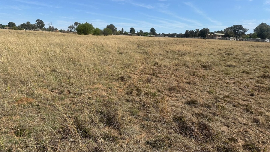  Bedroom Property for Sale in Lakeview Free State